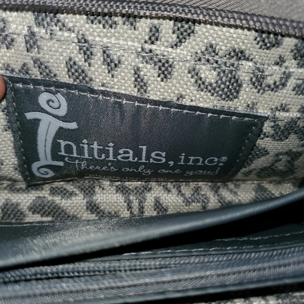 Initials.Inc Wallet - Picture 4 of 4